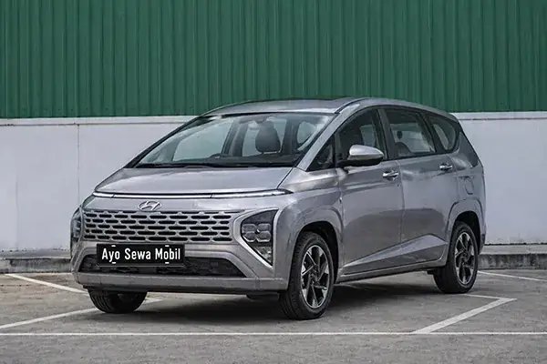 Sewa Hyundai Stargazer di Bali