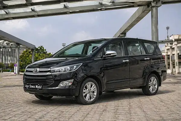 Sewa Innova Reborn di Bali